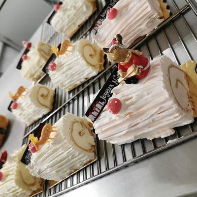 PÂTISSERIE À AUREILHAN – LES DÉLICES DE LÆTI_yythkg (2)